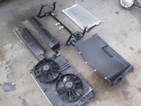 C5 Corvette MANUAL Radiator, Condenser Fans and Support 52470606